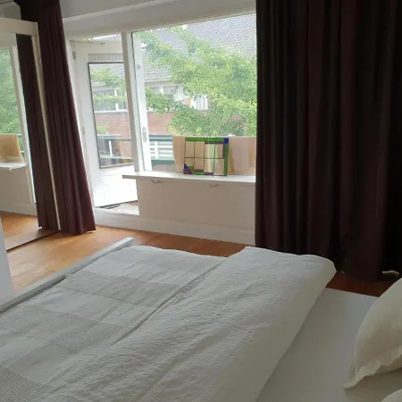 Sweet Apartment *