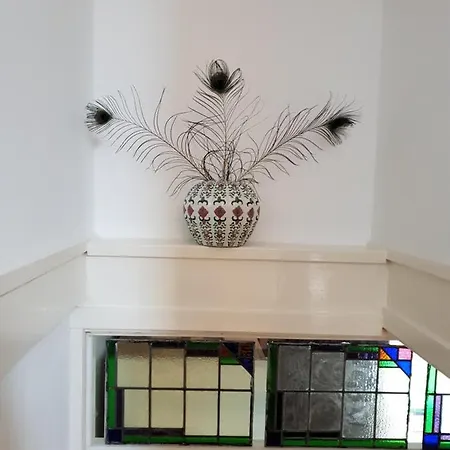 Apartment Sweet *