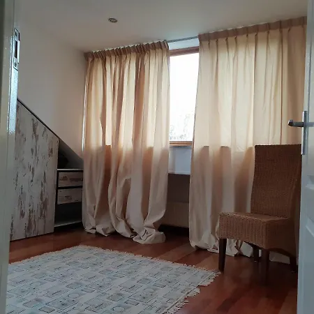 Sweet Apartment *